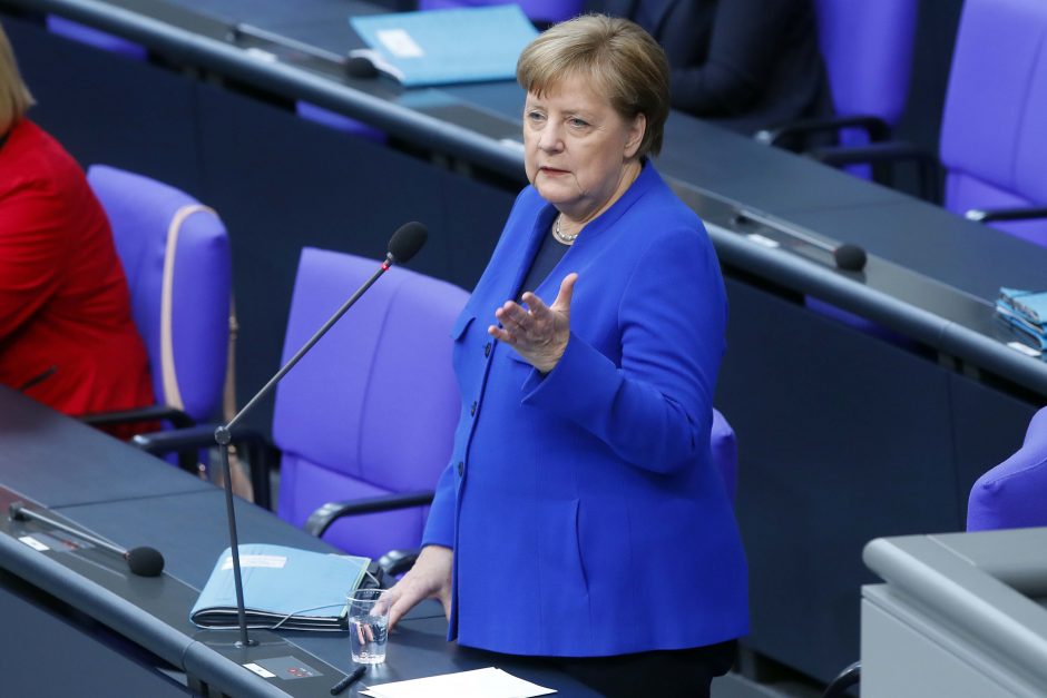 A. Merkel sako turinti tvirtų įrodymų, kad buvo Rusijos kibernetinių atakų taikinys
