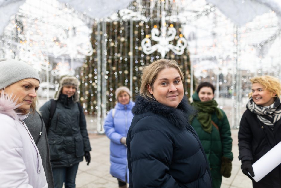 Akcija „Visos Vilniaus Eglės palaiko kalėdinę Vilniaus eglę“