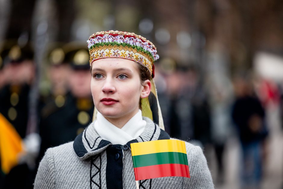 Seimo vadovė: savanoriai, iškėlę vėliavą Gedimino bokšte, dabar Lietuva didžiuotųsi
