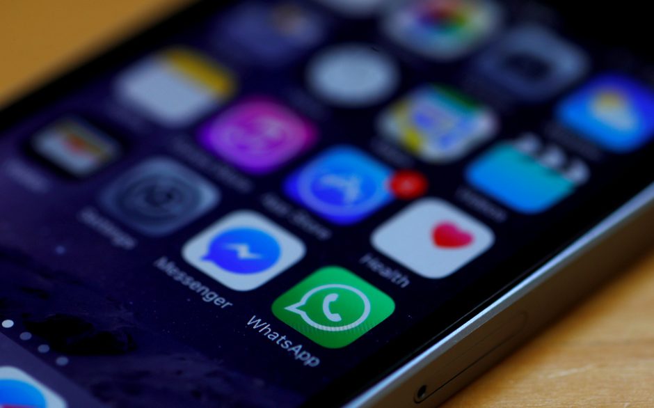Perspėja: per „WhatsApp“ ir „Facebook“ dovanojami bilietai – apgaulė