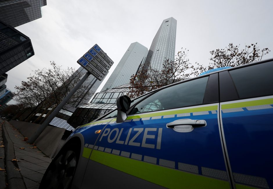 Frankfurte evakuoti šimtai žmonių, kad būtų nukenksminta bomba