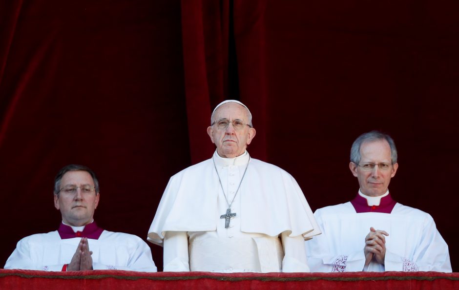 Popiežiaus Kalėdų linkėjimas: pasaulinė brolybė nepaisant skirtumų