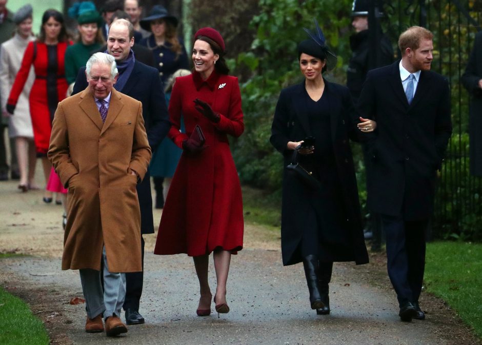 Britų karališkoji šeima švenčia Kalėdas