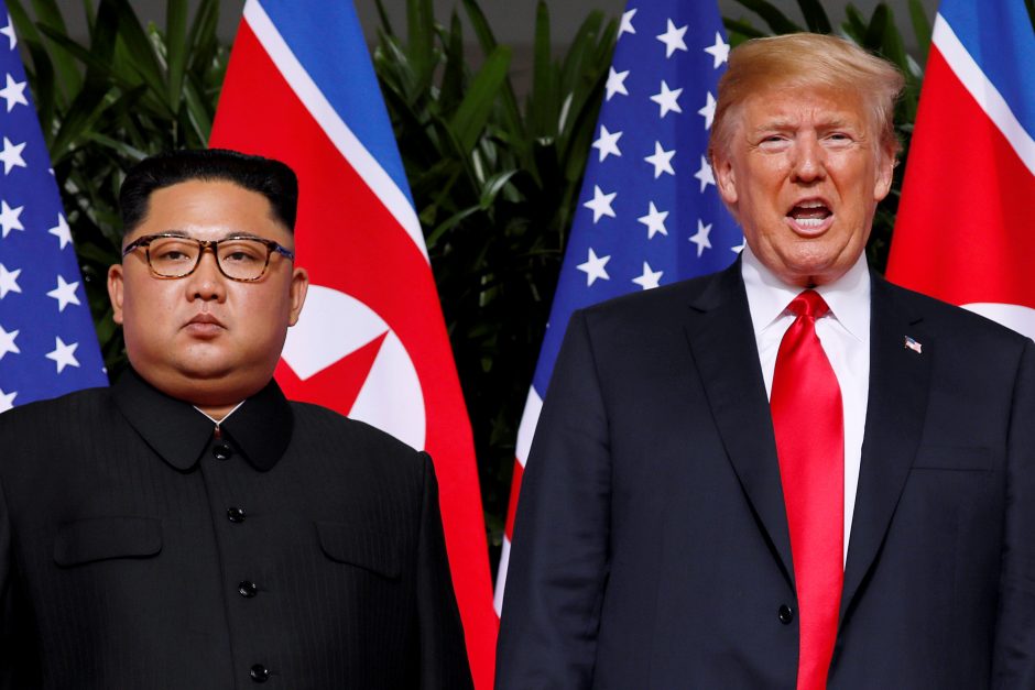 D. Trumpas atskleidė tikslią vietą, kur vyks susitikimas su Šiaurės Korėjos lyderiu