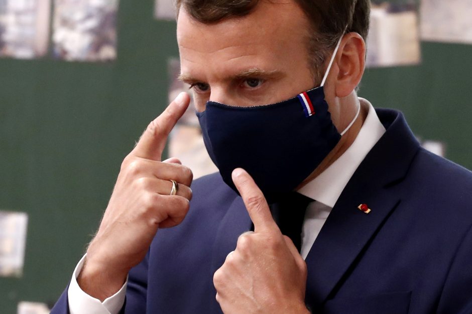 Prancūzijos prezidentas paragino pasiruošti galimam pakartotinam karantinui