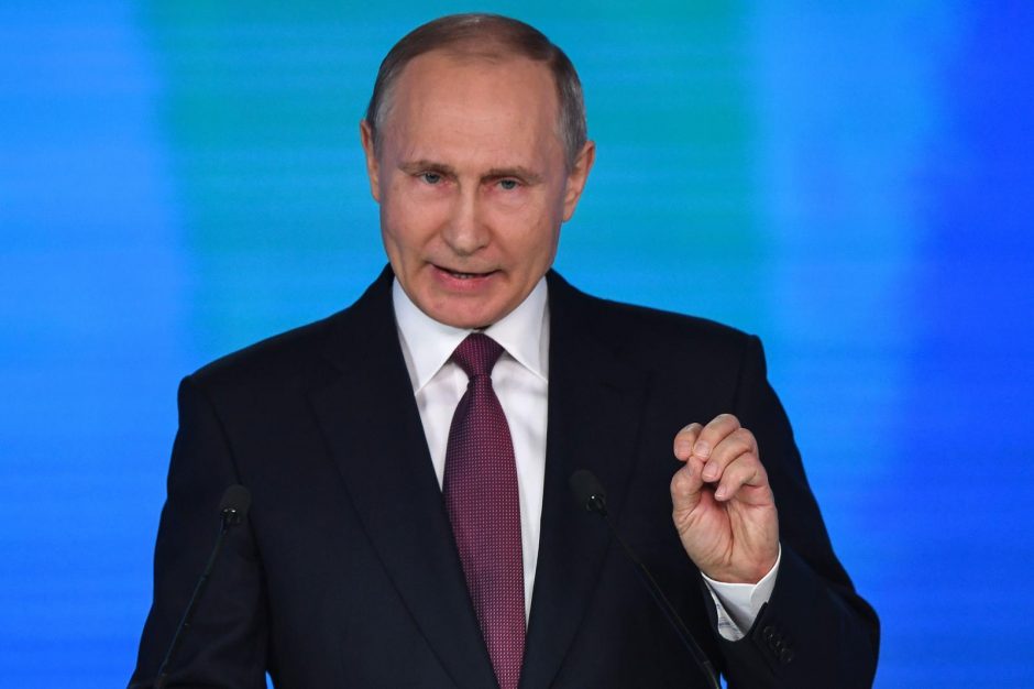 V. Putinas pratęsė maisto produktų importo iš ES draudimą