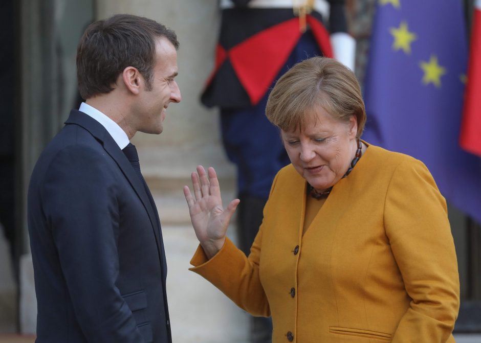 A. Merkel atsiriboja nuo E. Macrono vizijos Europai
