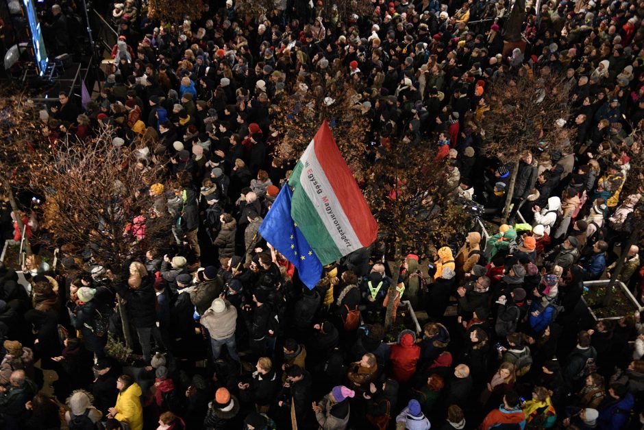 Vengrijos planas kontroliuoti teatrus išprovokavo protestus