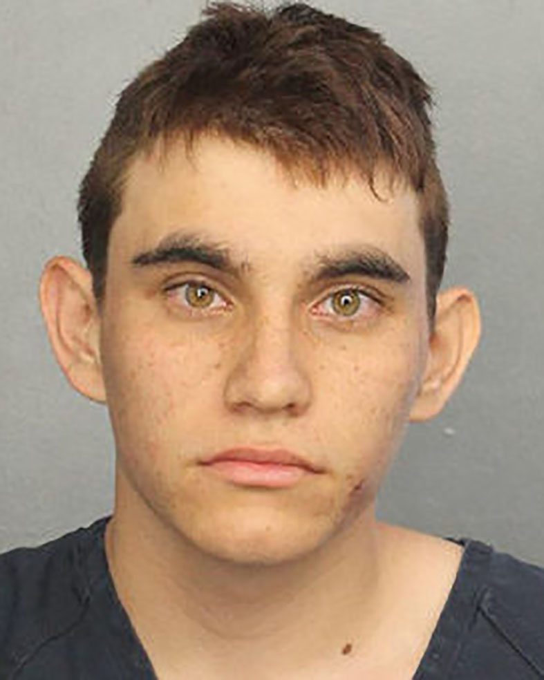 JAV Floridos mokykloje šaudęs jaunuolis apkaltintas 17 tyčinių žmogžudysčių