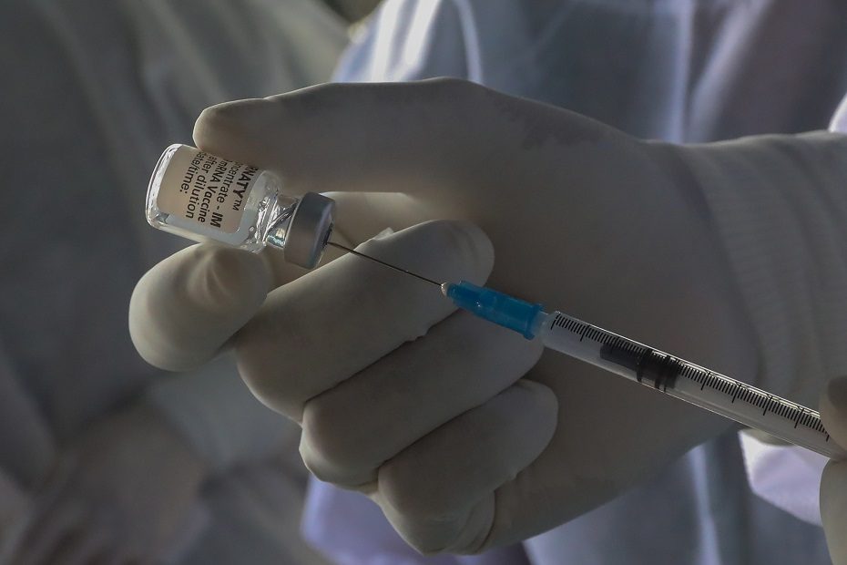 Danija svarsto laipsniškai nutraukti vakcinacijos nuo koronaviruso kampaniją