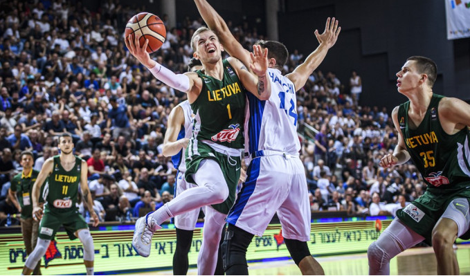Lietuvos 20-mečiai krepšininkai neatsilaikė prieš Izraelį