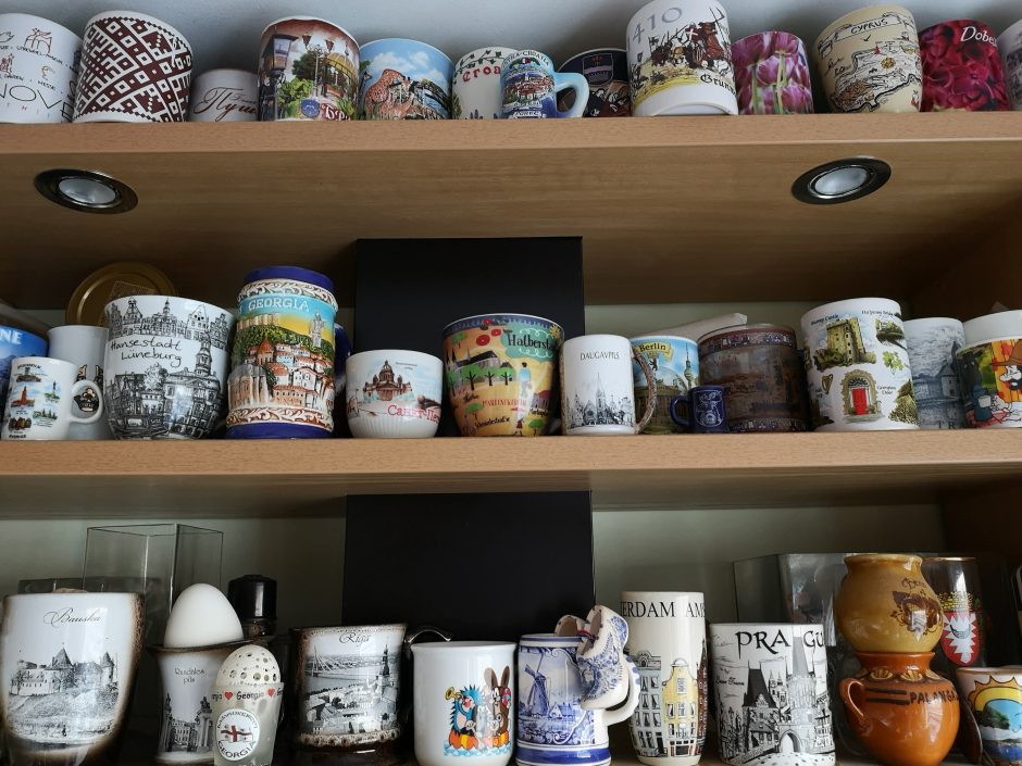 Aistrą keliauti įkvepia puodelių kolekcija