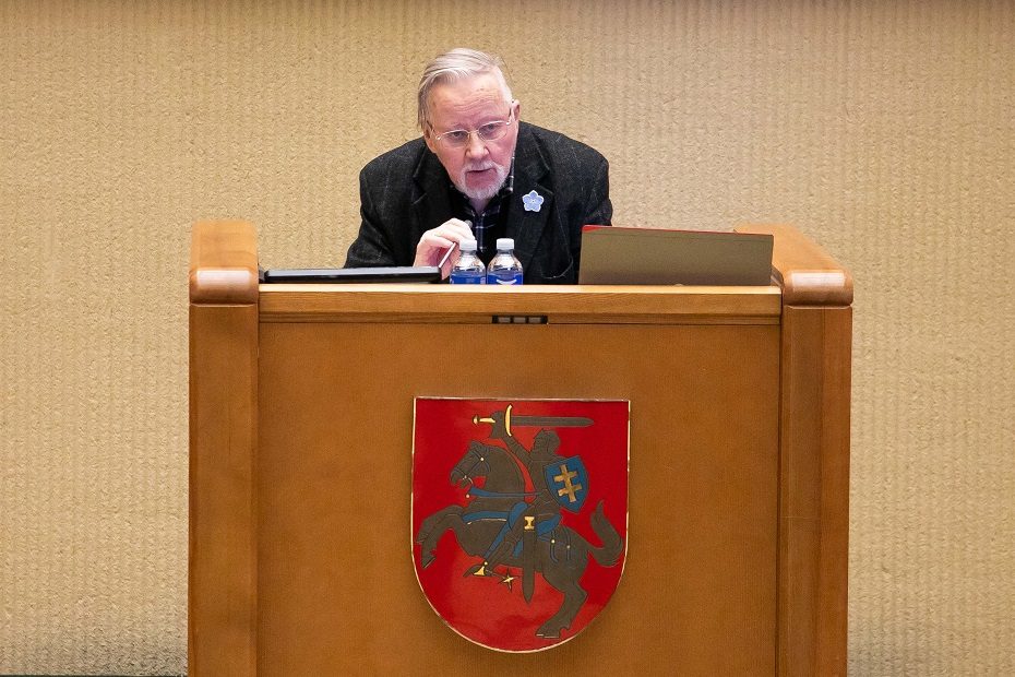 Prof. V. Landsbergis: tie, kurie kursto prezidentą prieš Vyriausybę, iš esmės yra griovėjai