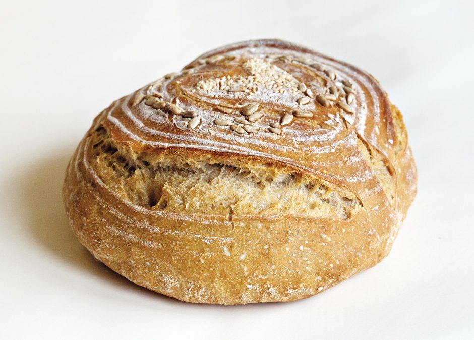 Renesansas virtuvėje: tautiečiai vis dažniau sugrįžta prie natūralaus raugo duonos ruošimo