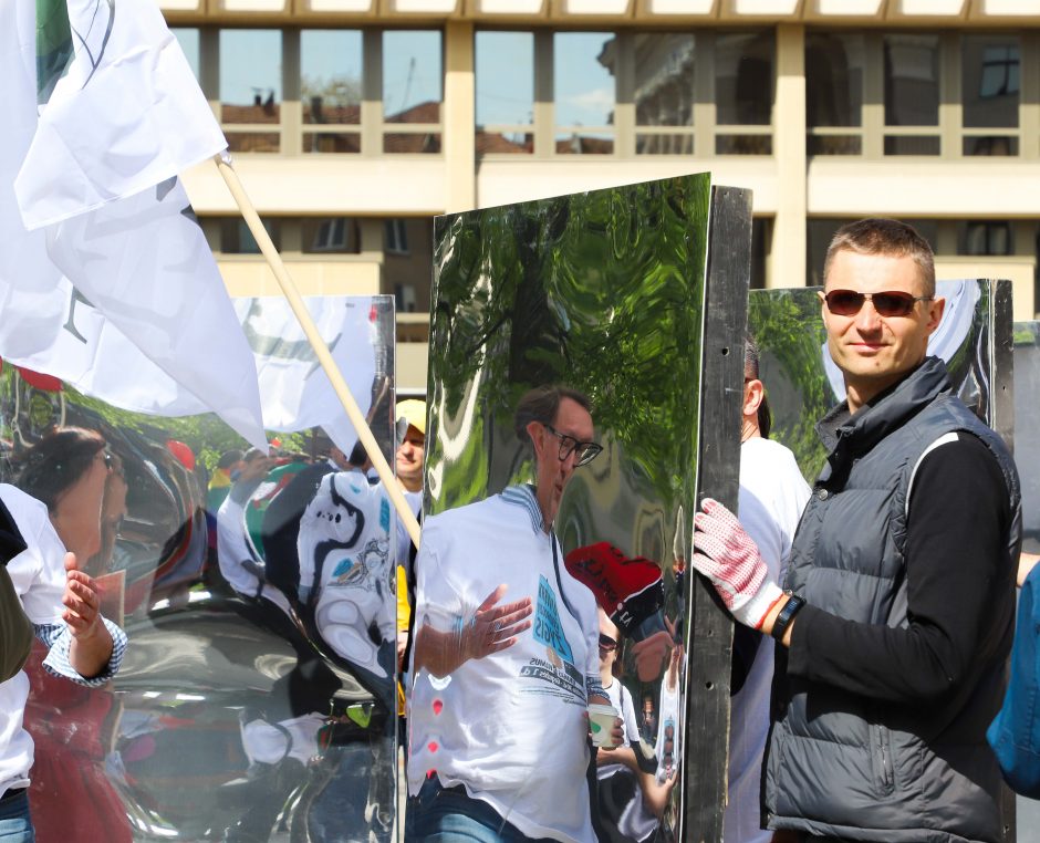 Keli šimtai žmonių Vilniuje reikalauja lygių teisių
