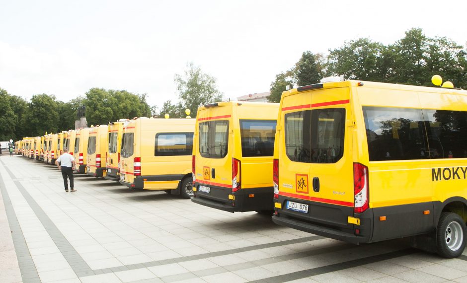 Geltonieji autobusiukai: paskelbė, kiek nupirko naujų ir kam atiteks 1000-tasis