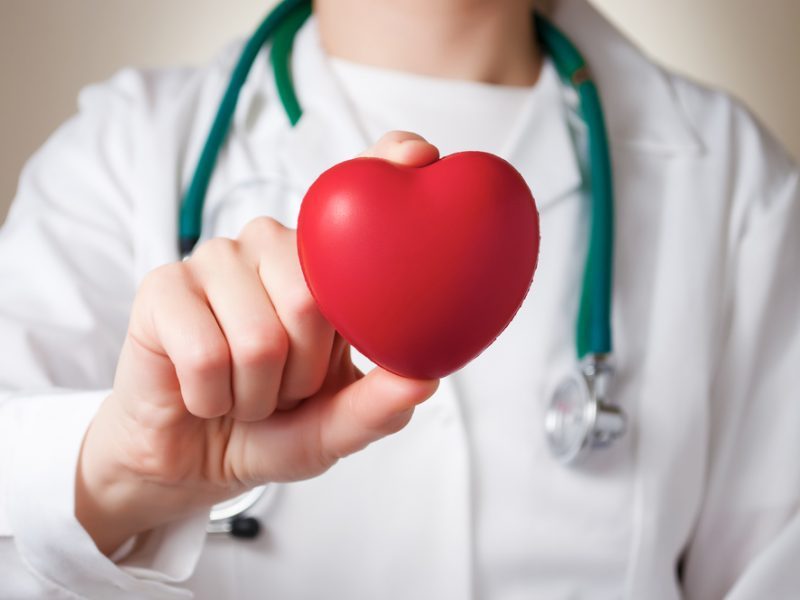 Gydytoja pataria, kaip per karščius elgtis širdies problemų turintiems žmonėms