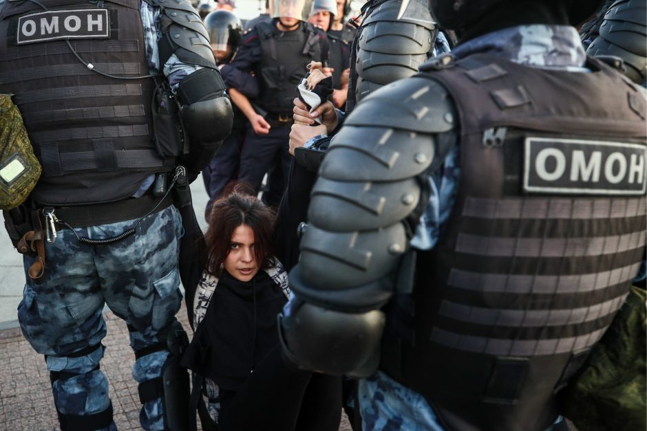 Per demonstraciją Maskvoje buvo sulaikyta beveik 1,4 tūkst. žmonių