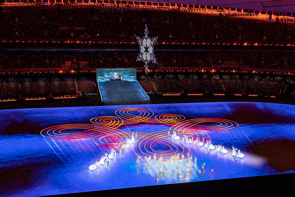 Pekine baigėsi žiemos olimpinės žaidynės: jose netrūko dramų
