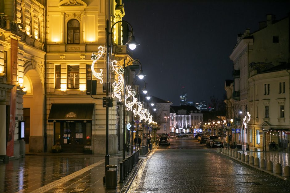 Vilniaus gatvės pasipuošė žiemos šventėms