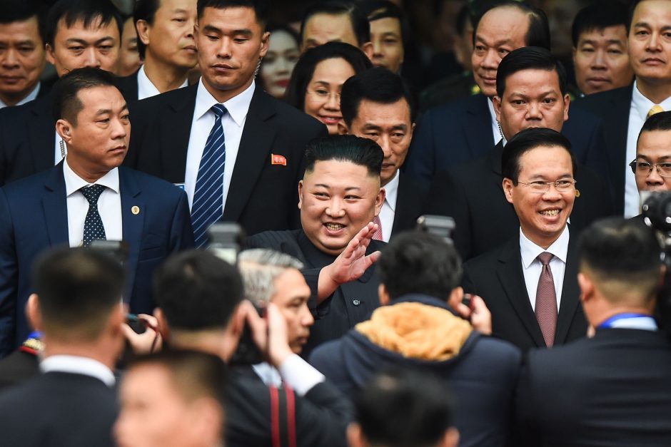 Kim Jong Unas atvyko į Hanojų susitikti su D. Trumpu