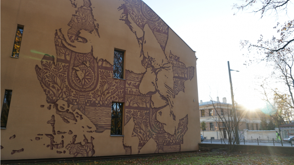 Istorijų festivalio išvakarėse Kaunas pasipuošė naujais gatvės meno kūriniais