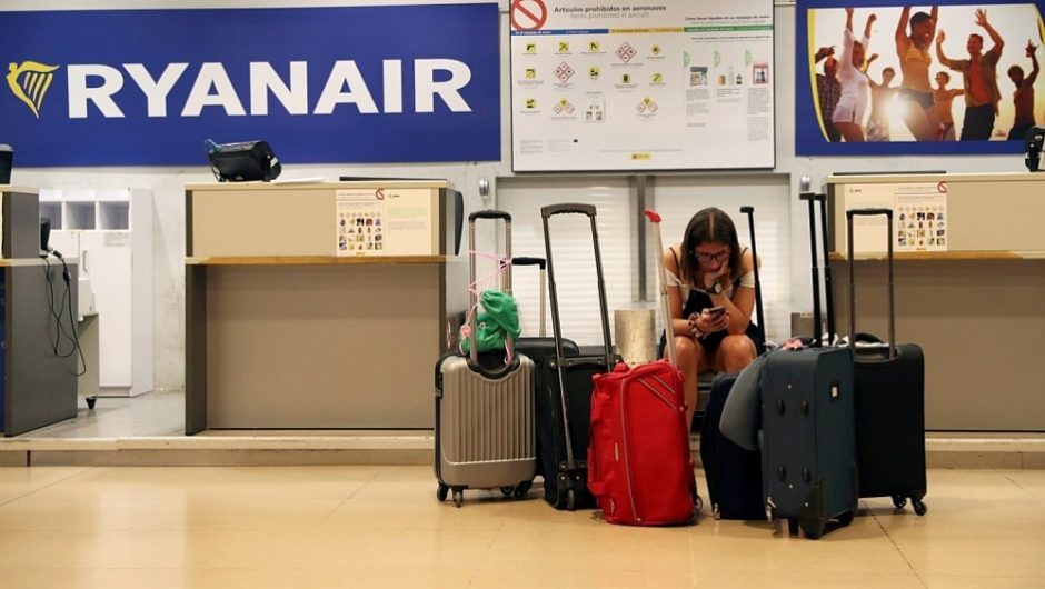 Vokietijos pilotų streikas: „Ryanair“ atšaukia 250 skrydžių