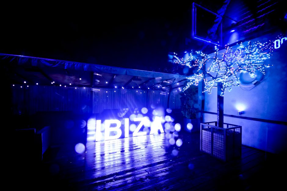 „Taboo“ klubo komanda tiesiai iš Ispanijos pristatė vakarėlį „Ibiza Grand show“