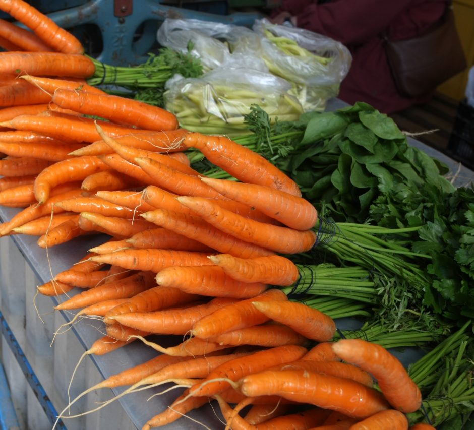 Prekybos centruose padvigubėjo morkų kaina