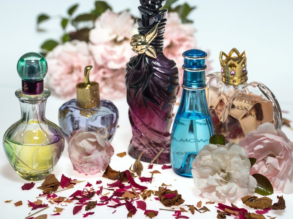 Parfumerė atskleidė populiariausius 2019 metų kvepalus
