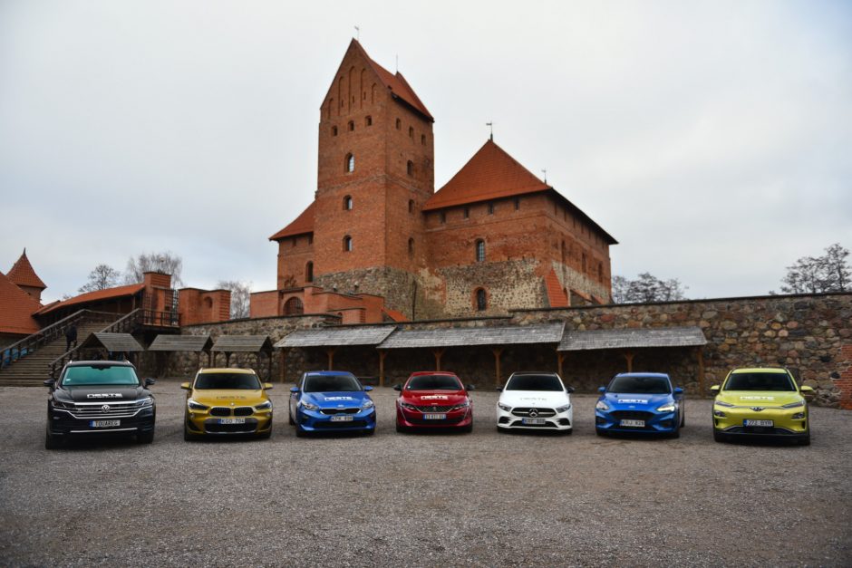 Trakų pilyje paskelbtas „Lietuvos metų automobilio 2019“ septintukas