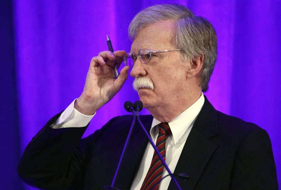 J. Boltonas žada iš Irano „išspausti“ viską, kas įmanoma