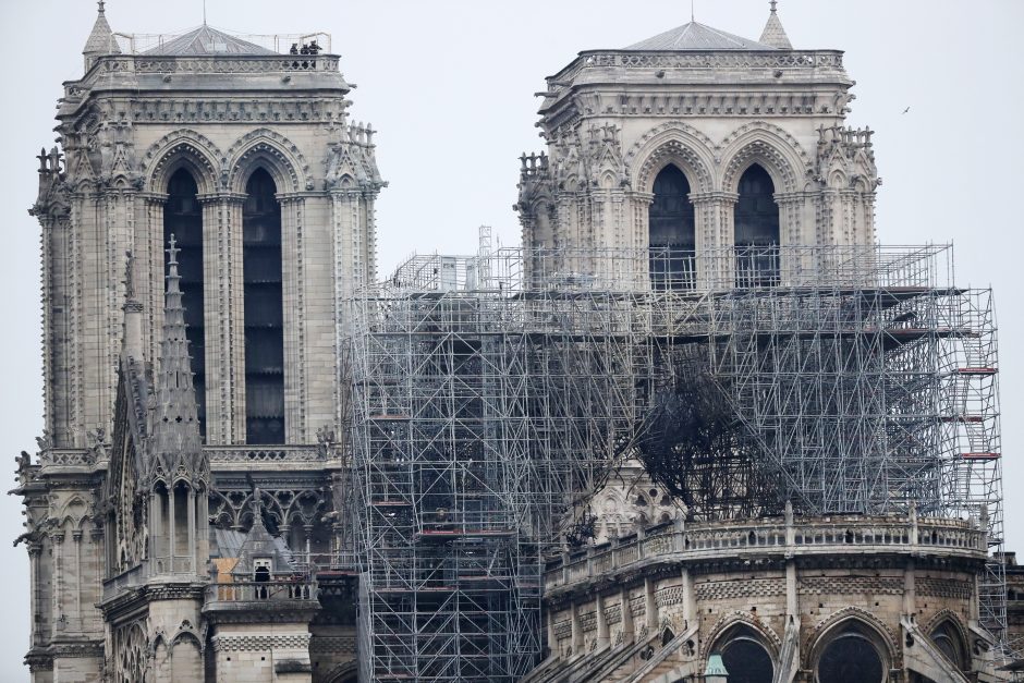 Po gaisro Dievo Motinos katedroje pasaulio vadovai solidarizuojasi su Prancūzija