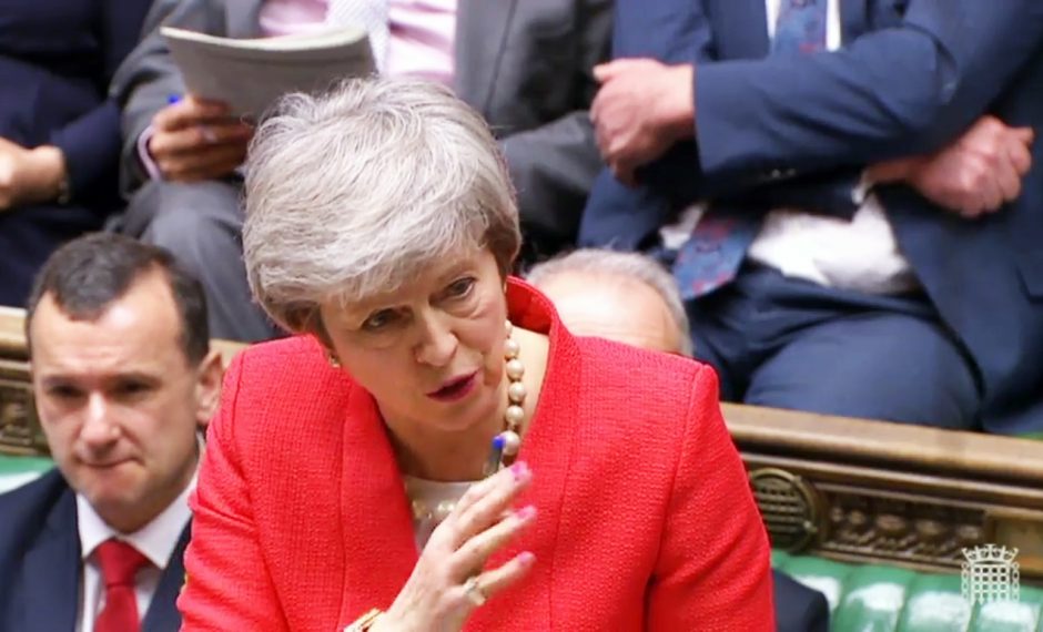 Britų parlamentas pritarė naujai Th. May strategijai dėl „Brexit“