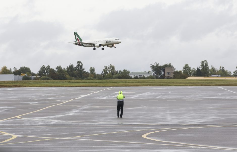 Vilniaus oro uoste plės lėktuvų riedėjimo takus: investuos 11 mln. eurų