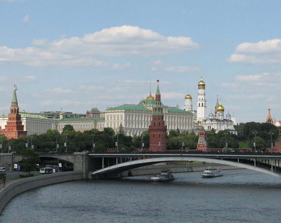 Maskva žada dėti visas pastangas, kad pagerintų santykius su JAV