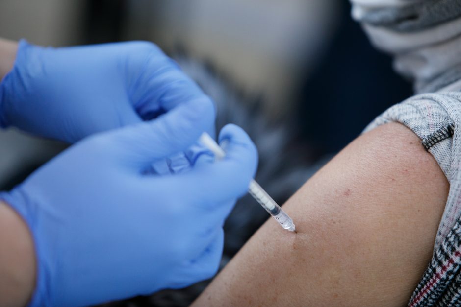 JAV dovanojo kitoms šalims daugiau nei 500 milijonų COVID-19 vakcinų
