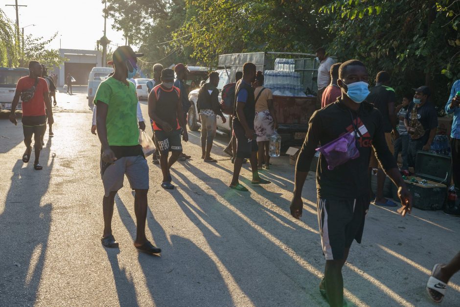 Teksasą užplūdo per 10 tūkst. migrantų, daugelis jų – haitiečiai
