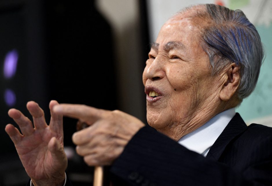 Sulaukęs 96-erių mirė žymus japonų aktyvistas, išgyvenęs Hirošimos branduolinę tragediją