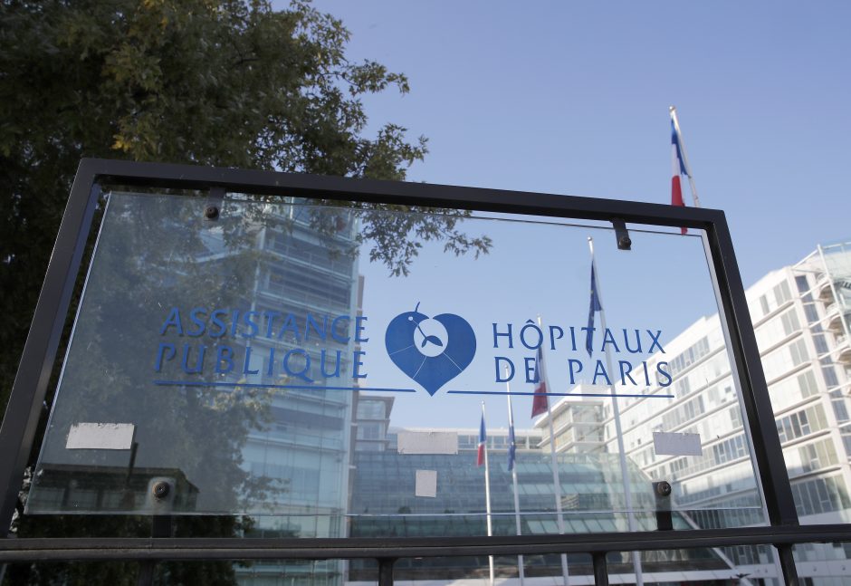 M. Schumacheris slapta gydomas ligoninėje Paryžiuje: pacientą saugo apsaugininkai