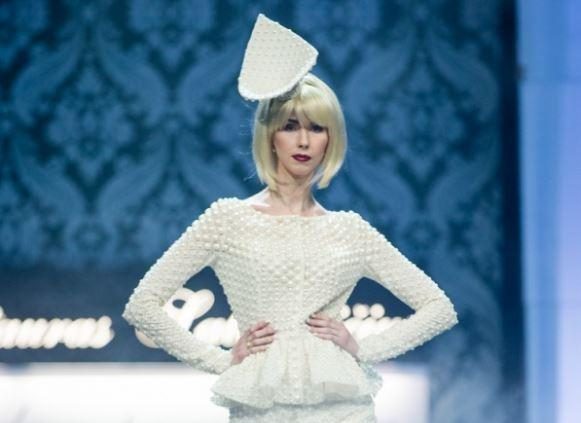 Konditerius įkvėpė dizainerio L. Salasevičiaus kurta suknelė