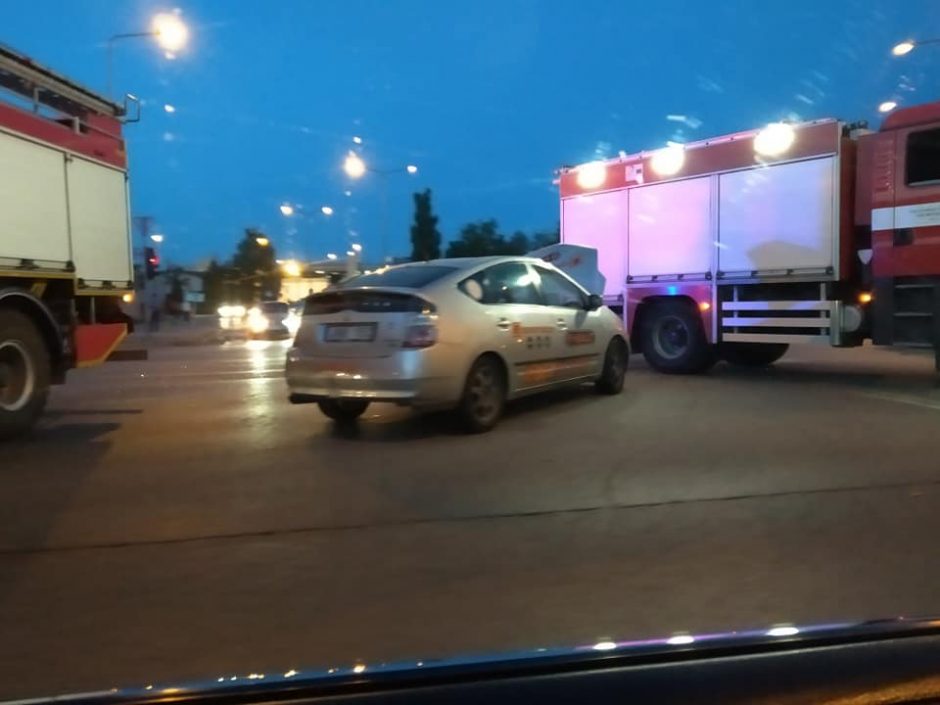 Šiauliuose avariją sukėlė girtas taksi vairuotojas, sužeista keleivė