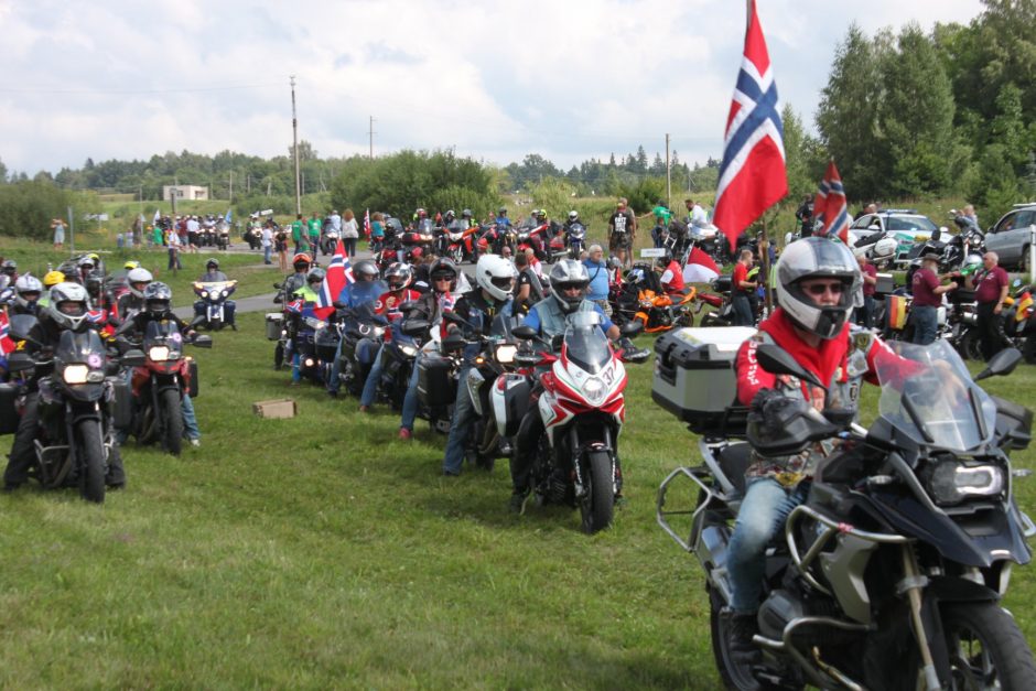 Į Lietuvą grįžta pasaulinės motociklininkų federacijos klasikinis mototuristų renginys