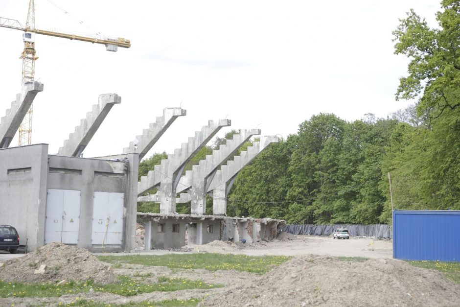 Į rekonstruojamą Kauno stadioną lėkė tarnybos: rastas sprogmuo
