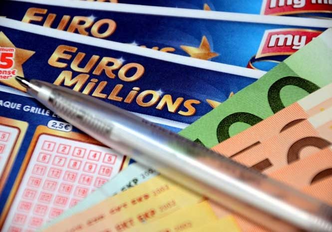 115 mln. svarų loterijos laimėjimas D. Britanijoje atiteko vienam asmeniui