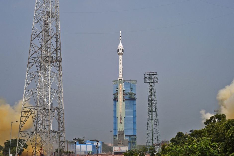 Indija surengė svarbų bandymą rengdamasi pilotuojamai kosmoso misijai