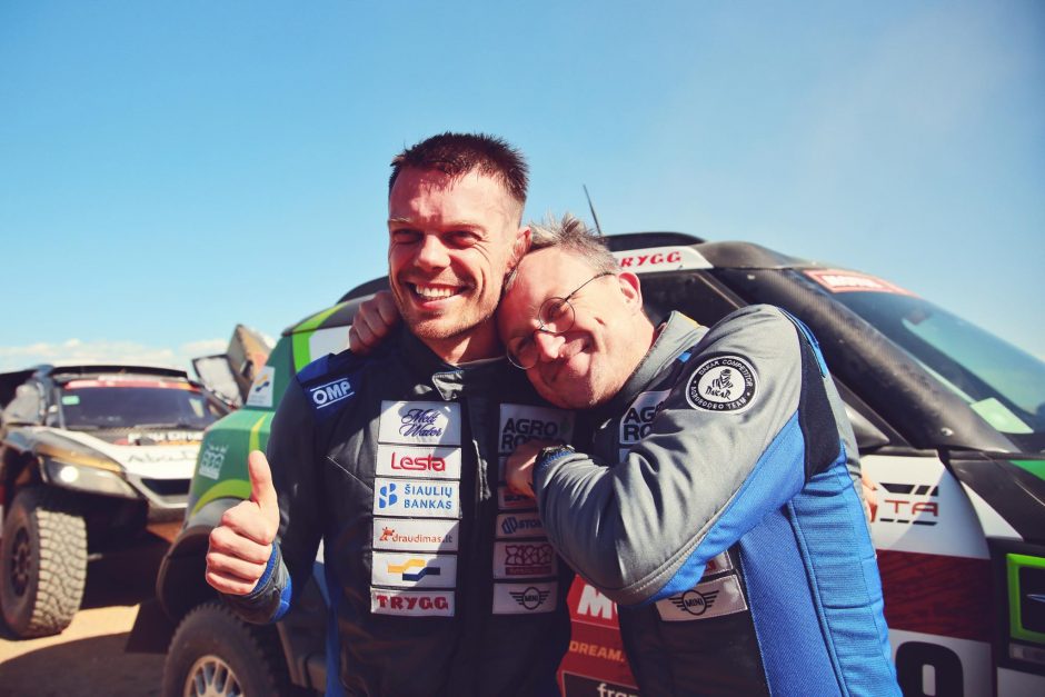 To dar nebuvo: V. Žala ir S. Jurgelėnas laimėjo pirmąjį Dakaro etapą