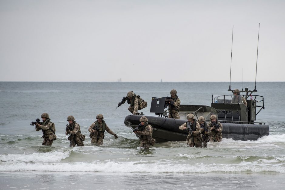 Nemirsetos paplūdimyje vyko tarptautinės karių pratybos (atnaujinta)