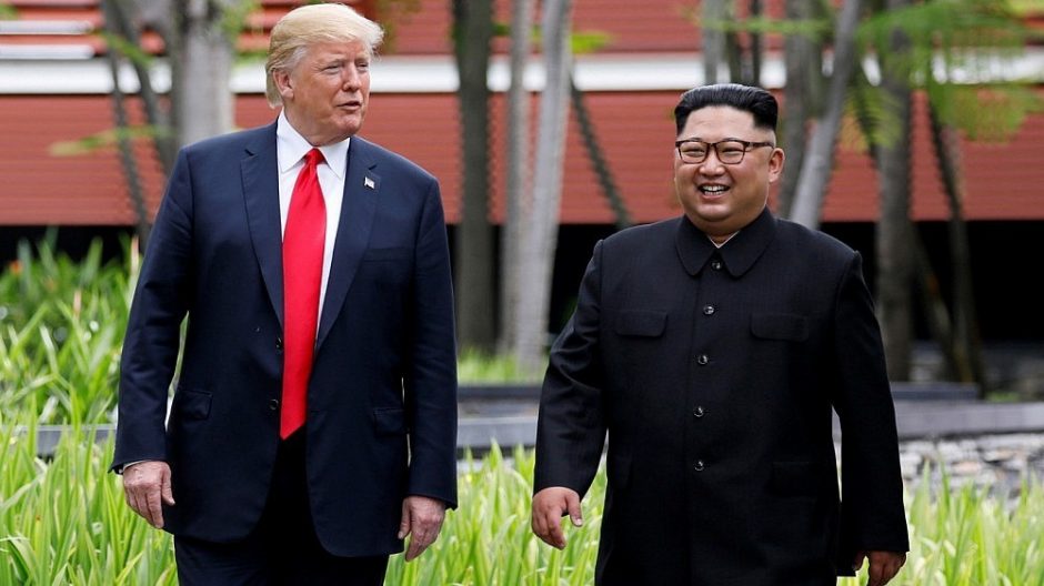 Apžvalgininkas: iš Kim Jong Uno D. Trumpas negavo beveik nieko