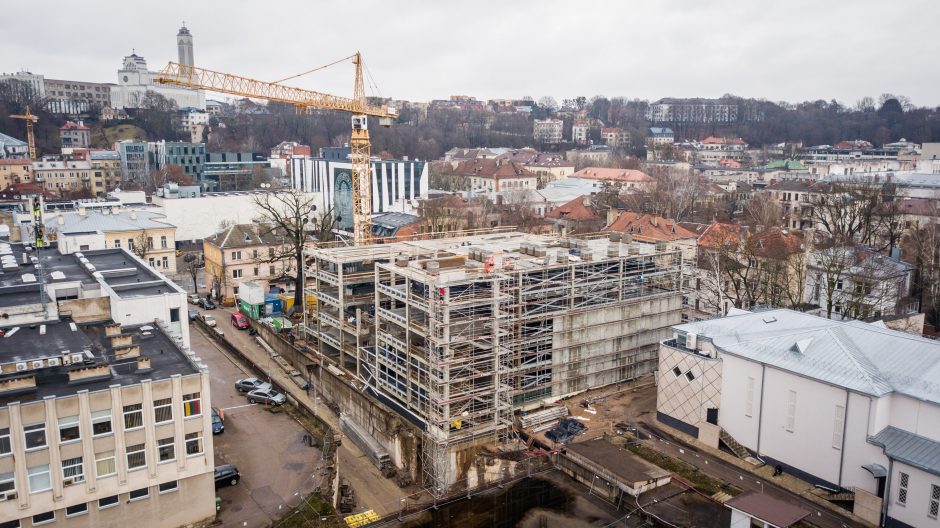 Pavasarį Kauno centre bus baigta statyti daugiaaukštė automobilių saugykla